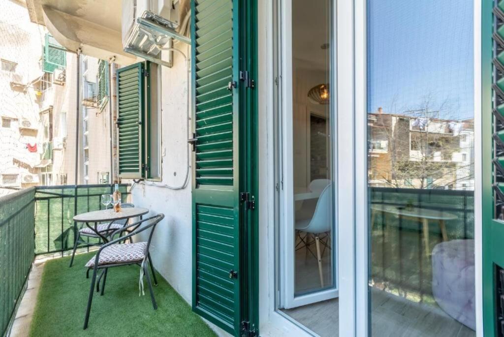 Apartments And Room Poesia Split Bagian luar foto